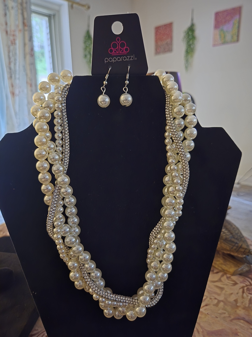 paparazzi Pearl & Rhinestone Layered Necklace Set - Cream